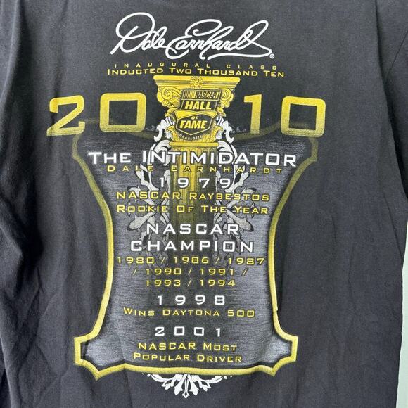 Dale Earnhardt NASCAR 2010 Inagural Class Hall of Fame Graphic T-Shirt Men's M - Picture 9 of 12